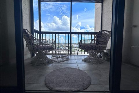 Condo in Port Charlotte, Florida, 1 bedroom  № 1900577 - photo 12