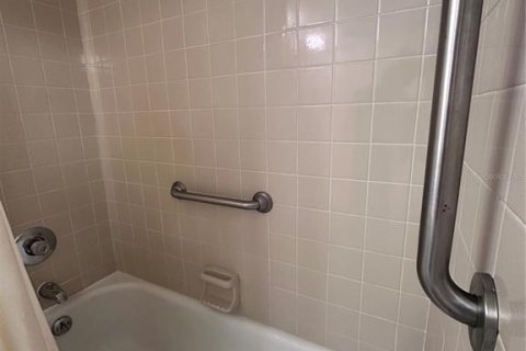 Condo in Port Charlotte, Florida, 1 bedroom  № 1900577 - photo 21