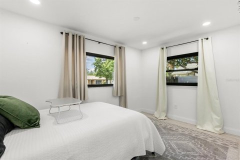 Casa en venta en Tampa, Florida, 4 dormitorios, 177.91 m2 № 1637551 - foto 10
