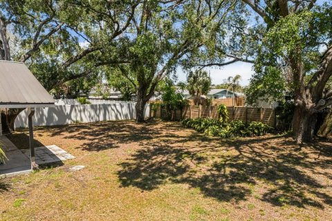 Casa en venta en Tampa, Florida, 4 dormitorios, 177.91 m2 № 1637551 - foto 29