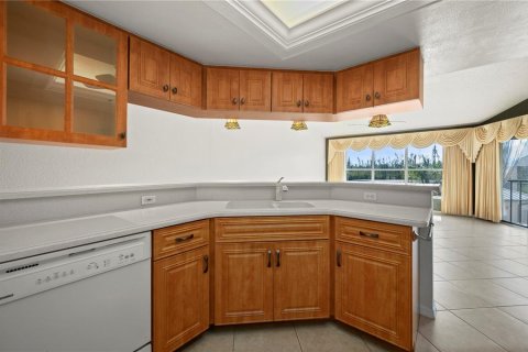 Купить кондоминиум в Пунта-Горда, Флорида 6 комнат, 129.88м2, № 1521072 - фото 12