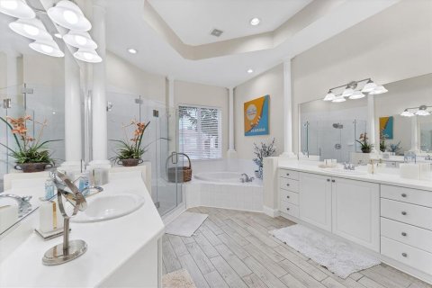 Condominio en venta en Bradenton, Florida, 4 dormitorios, 252.6 m2 № 1853130 - foto 22