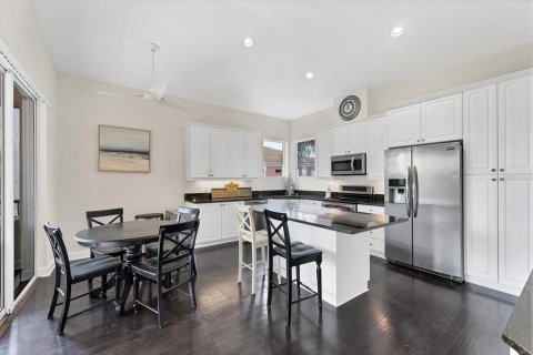 Condominio en venta en Bradenton, Florida, 4 dormitorios, 252.6 m2 № 1853130 - foto 12
