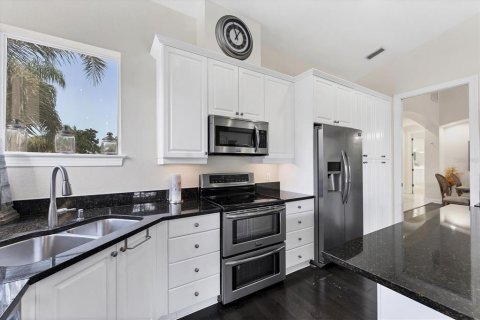 Condominio en venta en Bradenton, Florida, 4 dormitorios, 252.6 m2 № 1853130 - foto 15