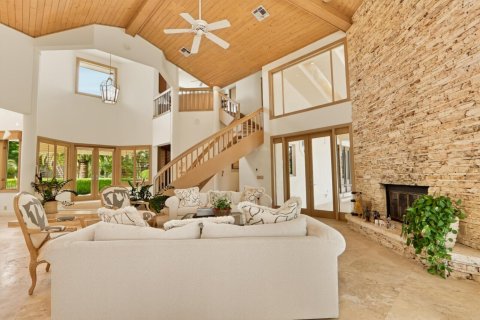 House in Palm Beach Gardens, Florida 4 bedrooms, 360.37 sq.m. № 2429799 - photo 14