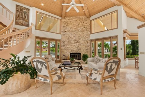 House in Palm Beach Gardens, Florida 4 bedrooms, 360.37 sq.m. № 2429799 - photo 6