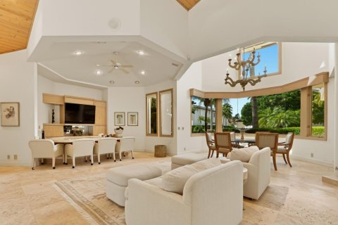 House in Palm Beach Gardens, Florida 4 bedrooms, 360.37 sq.m. № 2429799 - photo 12