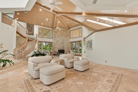 House in Palm Beach Gardens, Florida 4 bedrooms, 360.37 sq.m. № 2429799 - photo 16