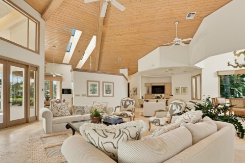 House in Palm Beach Gardens, Florida 4 bedrooms, 360.37 sq.m. № 2429799 - photo 10