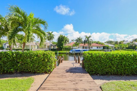 House in Palm Beach Gardens, Florida 4 bedrooms, 360.37 sq.m. № 2429799 - photo 30