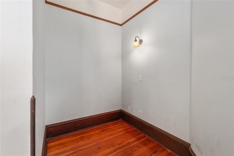 Propiedad comercial en venta en Gainesville, Florida, 3 dormitorios, 265.14 m2 № 2122709 - foto 18