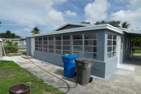 Villa ou maison à vendre à West Park, Floride: 3 chambres, 108.14 m2 № 1834310 - photo 5