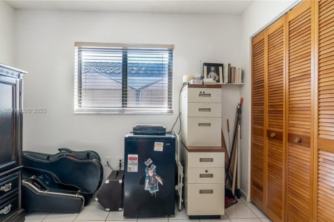 Villa ou maison à vendre à Hialeah, Floride: 4 chambres, 137.03 m2 № 1983713 - photo 22