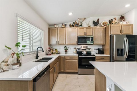 House in Titusville, Florida 4 bedrooms, 158.58 sq.m. № 1883465 - photo 9
