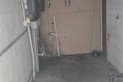 Immobilier commercial à vendre à Groveland, Floride: 238.02 m2 № 2095820 - photo 14