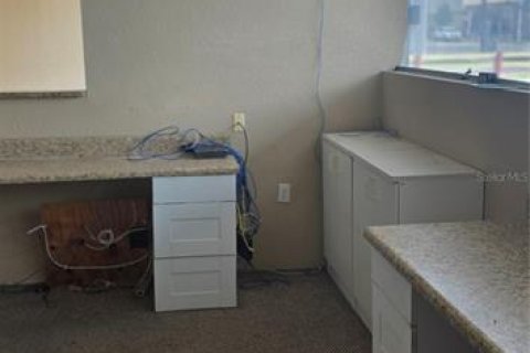 Immobilier commercial à vendre à Groveland, Floride: 238.02 m2 № 2095820 - photo 6