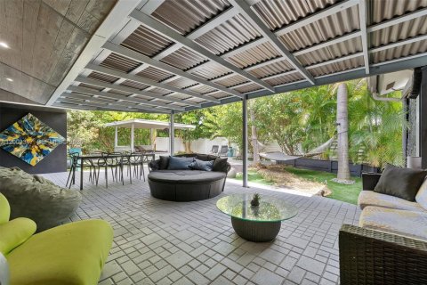 Villa ou maison à vendre à Wilton Manors, Floride: 3 chambres № 2075346 - photo 7