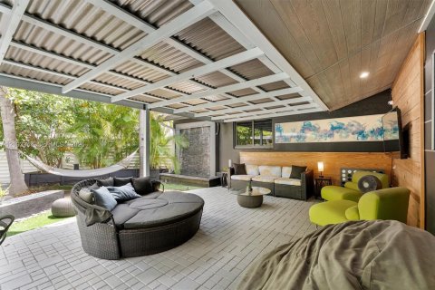 Villa ou maison à vendre à Wilton Manors, Floride: 3 chambres № 2075346 - photo 6