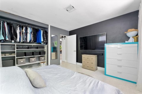 Villa ou maison à vendre à Wilton Manors, Floride: 3 chambres № 2075346 - photo 23