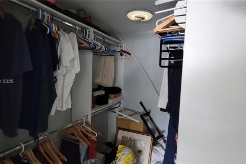 Copropriété à vendre à North Miami Beach, Floride: 2 chambres, 78.69 m2 № 1934459 - photo 6