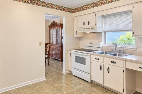 Villa ou maison à vendre à Orlando, Floride: 3 chambres, 133.78 m2 № 2391483 - photo 13