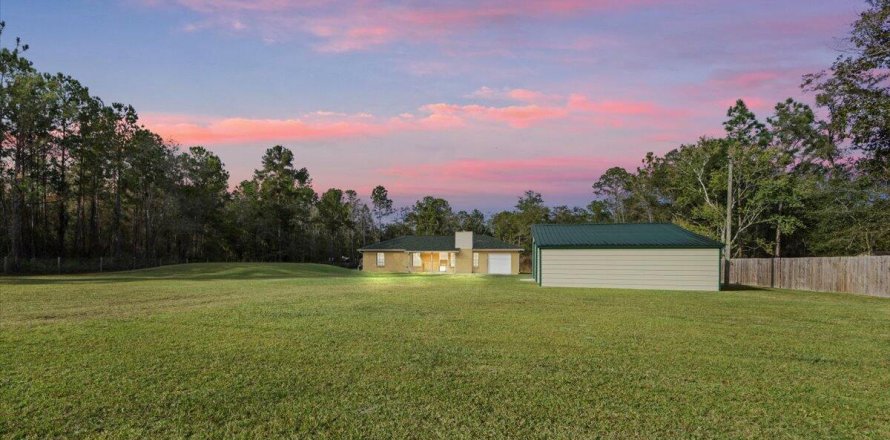 House in Middleburg, Florida 3 bedrooms, 117.89 sq.m. № 869571