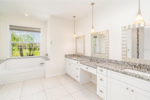 Casa en alquiler en North Port, Florida, 3 dormitorios, 187.11 m2 № 1907900 - foto 9