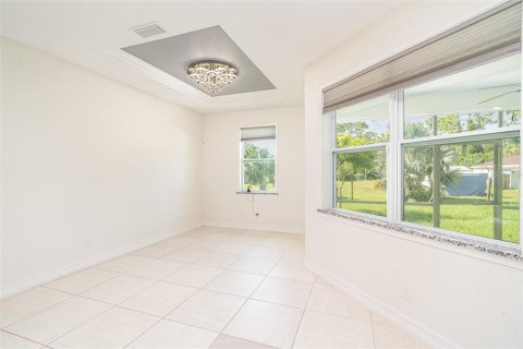 Casa en alquiler en North Port, Florida, 3 dormitorios, 187.11 m2 № 1907900 - foto 3
