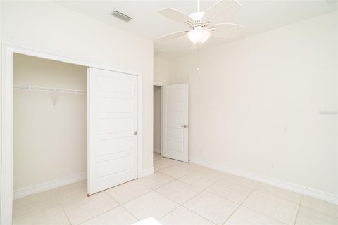 Casa en alquiler en North Port, Florida, 3 dormitorios, 187.11 m2 № 1907900 - foto 14