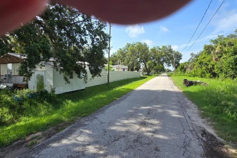 Commercial property in Gibsonton, Florida 108.97 sq.m. № 1789398 - photo 3