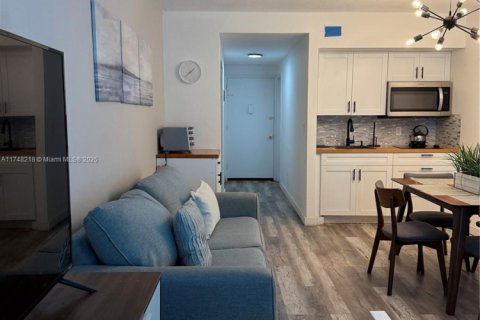 Снять в аренду кондоминиум в Санни-Айлс-Бич, Флорида 43.48м2, № 1961200 - фото 4