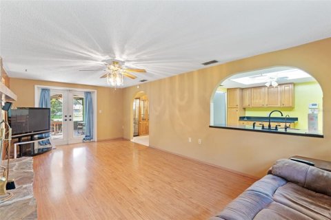 House in New Port Richey, Florida 3 bedrooms, 134.52 sq.m. № 1876184 - photo 10