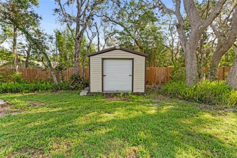 House in New Port Richey, Florida 3 bedrooms, 134.52 sq.m. № 1876184 - photo 13