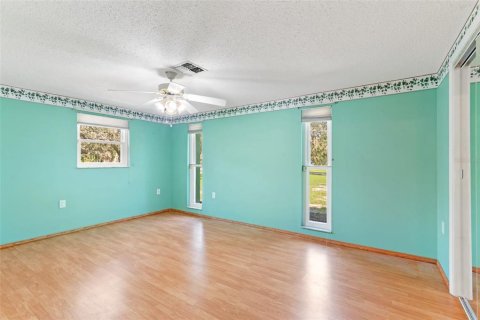 House in New Port Richey, Florida 3 bedrooms, 134.52 sq.m. № 1876184 - photo 29