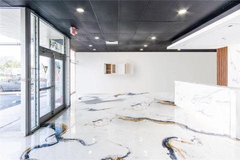 Propiedad comercial en venta en Fort Lauderdale, Florida № 2055212 - foto 3