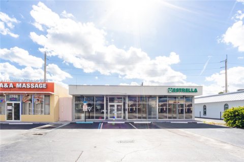 Propiedad comercial en venta en Fort Lauderdale, Florida № 2055212 - foto 15