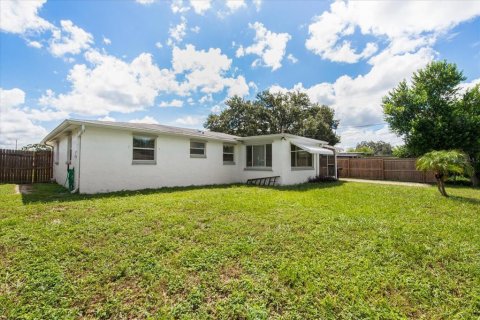 House in Holiday, Florida 2 bedrooms, 88.81 sq.m. № 1907581 - photo 30