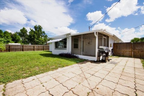 House in Holiday, Florida 2 bedrooms, 88.81 sq.m. № 1907581 - photo 19
