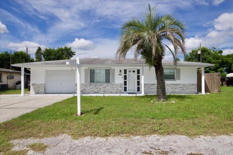 House in Holiday, Florida 2 bedrooms, 88.81 sq.m. № 1907581 - photo 4