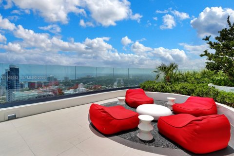 Condominio en venta en Miami, Florida, 2 dormitorios, 97.36 m2 № 2007979 - foto 23