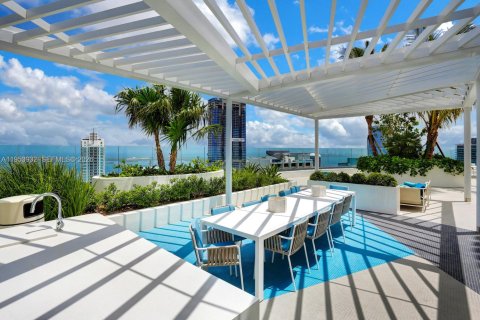 Condominio en venta en Miami, Florida, 2 dormitorios, 97.36 m2 № 2007979 - foto 27