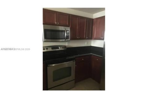 Copropriété à vendre à Doral, Floride: 3 chambres, 112.13 m2 № 2153390 - photo 2