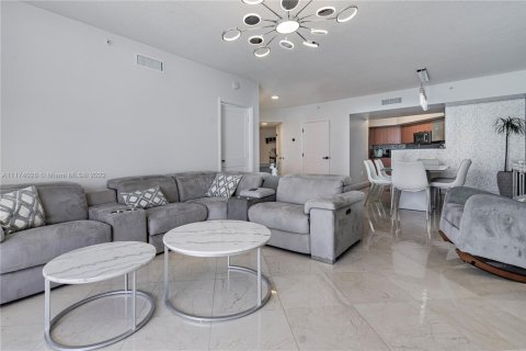 Copropriété à louer à Sunny Isles Beach, Floride: 2 chambres, 148.83 m2 № 4383 - photo 4