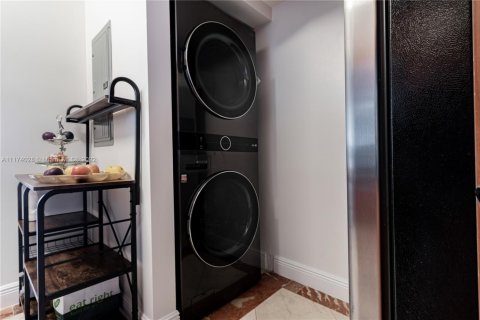 Copropriété à louer à Sunny Isles Beach, Floride: 2 chambres, 148.83 m2 № 4383 - photo 22
