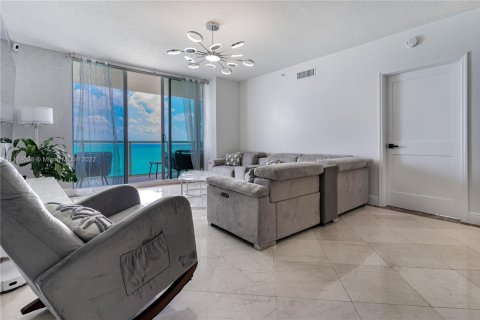 Copropriété à louer à Sunny Isles Beach, Floride: 2 chambres, 148.83 m2 № 4383 - photo 6