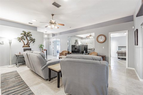 Villa ou maison à vendre à San Antonio, Floride: 3 chambres, 146.69 m2 № 2415390 - photo 11