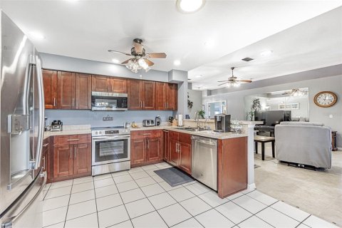 Villa ou maison à vendre à San Antonio, Floride: 3 chambres, 146.69 m2 № 2415390 - photo 13