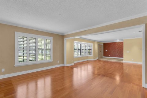 House in Longwood, Florida 5 bedrooms, 328.04 sq.m. № 1785119 - photo 13