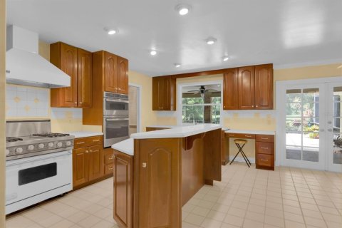 House in Longwood, Florida 5 bedrooms, 328.04 sq.m. № 1785119 - photo 20