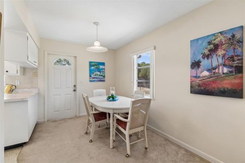 Casa en venta en Spring Hill, Florida, 2 dormitorios, 107.86 m2 № 2212021 - foto 12